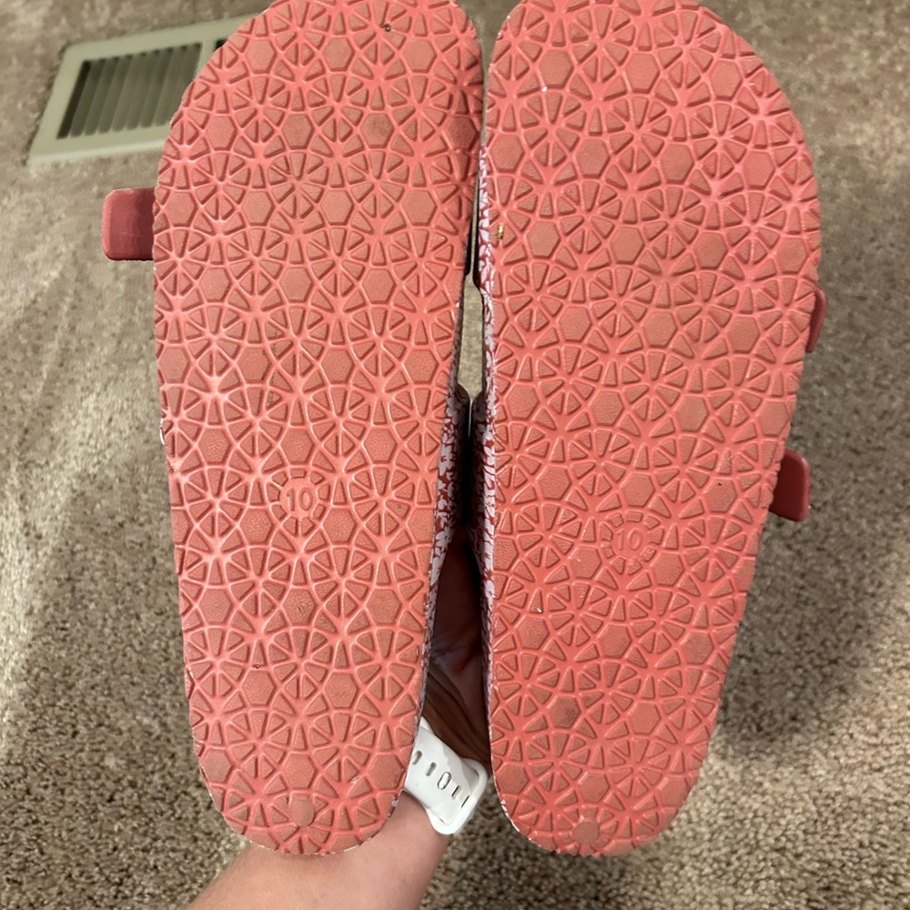 Pink sandals - Picture 2 of 3